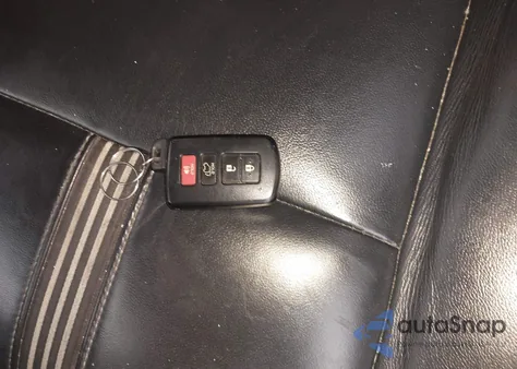 2017 Toyota Highlander Se z USA, uszkodzony, nr VIN 5TDJZRFH0HS456715